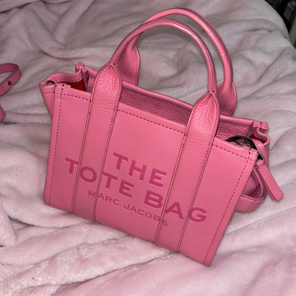Marc Jacobs The Tote Bag